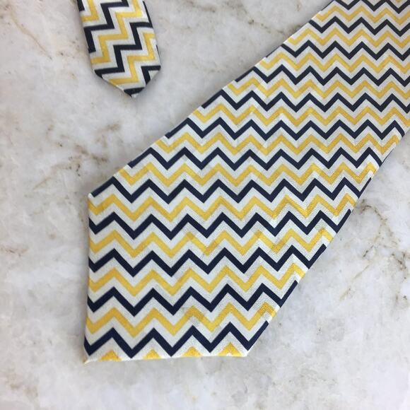 TONGUE-TIED SILK TIE - Picture 10 of 13